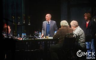 В безмолвии рождается правда. Никита Михалков привёз в Омск спектакль-исповедь В безмолвии рождается правда. Никита Михалков привёз в Омск спектакль-исповедь