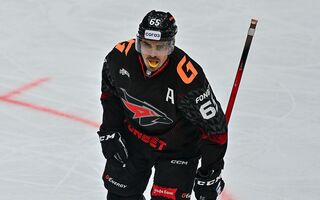 Наиль Якупов оценил "усатое" усиление "Авангарда" Наиль Якупов оценил "усатое" усиление "Авангарда"