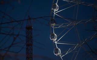 Аудиотерапия над городом. В Омске состоялась премьера спектакля на колесе обозрения Аудиотерапия над городом. В Омске состоялась премьера спектакля на колесе обозрения