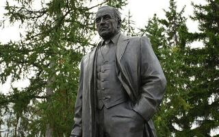 Знаменитый артист из Омской области попал на почтовый конверт Знаменитый артист из Омской области попал на почтовый конверт