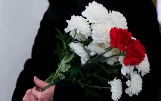 "Учила терпению и честности": В Омске простились с виолончелисткой Ниной Липилиной "Учила терпению и честности": В Омске простились с виолончелисткой Ниной Липилиной