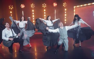 Музыкальное шоу "Обсудим в антракте" получило национальную премию Музыкальное шоу "Обсудим в антракте" получило национальную премию