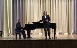 "Когда слово и музыка соприкасаются, начинается чудо". История творческого пути вокалиста Ярослава Дергачева "Когда слово и музыка соприкасаются, начинается чудо". История творческого пути вокалиста Ярослава Дергачева