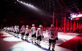 Обновлённый СКК имени Блинова принял первый хоккейный матч Обновлённый СКК имени Блинова принял первый хоккейный матч