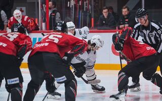 "Омские крылья" впервые в истории вышли во второй раунд плей‑офф "Омские крылья" впервые в истории вышли во второй раунд плей‑офф