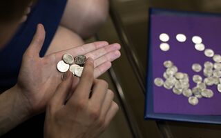 Не только банки: магазины обменяют мелочь омичей на банкноты Не только банки: магазины обменяют мелочь омичей на банкноты