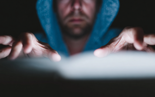 Стихи Егора Летова попали на "Битву экстрасенсов" Стихи Егора Летова попали на "Битву экстрасенсов"