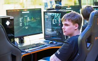 Омич стал финалистом первого кибертурнира "Диктант Победы" от "Ростелекома" Омич стал финалистом первого кибертурнира "Диктант Победы" от "Ростелекома"