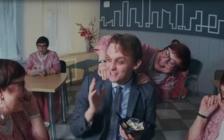 "Психолог, помоги!" Студенты ОмГУ им. Достоевского создали клип на песню своего преподавателя "Психолог, помоги!" Студенты ОмГУ им. Достоевского создали клип на песню своего преподавателя