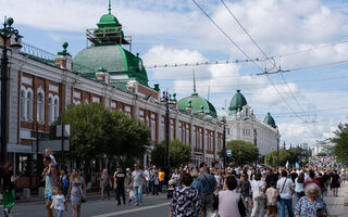 От "Омских улиц" к новым хитам. Выбираем песню для курантов на Любинском проспекте От "Омских улиц" к новым хитам. Выбираем песню для курантов на Любинском проспекте